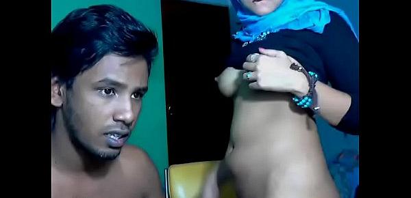  Newly Married South Indian Couple with Ultra Hot Babe WebCam Show (7)